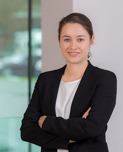 Headshot of Stephanie Scholz